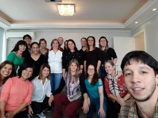 Notícias - A DRAGON - Transformação & Prosperidade Empresarial é orientada pelas seguintes definições estratégicas:
CORE BUSINESS
Transformação & Prosperidade Empresarial
PROPÓSITO
Impactar no desenvolvimento social.
MISSÃO
Promover a transformação e a prosperidade empresarial com abordagem sistêmica, técnica e comportamental, focando o desenvolvimento social.
VISÃO DE FUTURO
Deixar como legado para futuras gerações, uma sociedade mais desenvolvida, justa e com melhor qualidade de vida. 