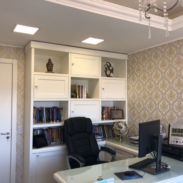 Quem somos - A DRAGON - Transformação & Prosperidade Empresarial é orientada pelas seguintes definições estratégicas:
CORE BUSINESS
Transformação & Prosperidade Empresarial
PROPÓSITO
Impactar no desenvolvimento social.
MISSÃO
Promover a transformação e a prosperidade empresarial com abordagem sistêmica, técnica e comportamental, focando o desenvolvimento social.
VISÃO DE FUTURO
Deixar como legado para futuras gerações, uma sociedade mais desenvolvida, justa e com melhor qualidade de vida. 