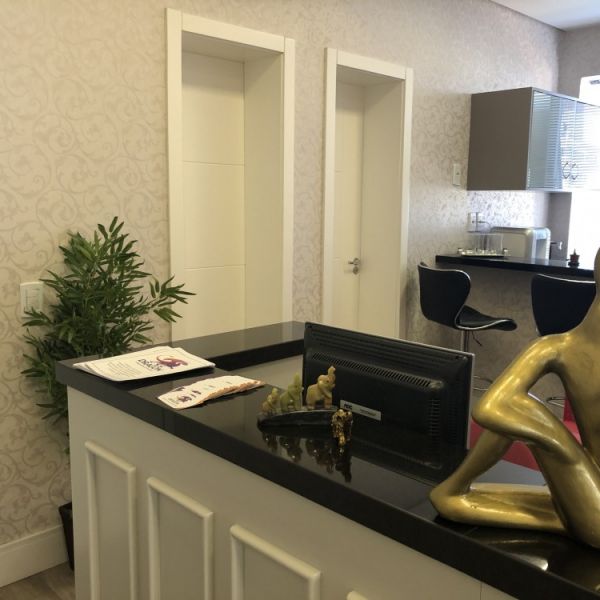 Quem somos - A DRAGON - Transformação & Prosperidade Empresarial é orientada pelas seguintes definições estratégicas:
CORE BUSINESS
Transformação & Prosperidade Empresarial
PROPÓSITO
Impactar no desenvolvimento social.
MISSÃO
Promover a transformação e a prosperidade empresarial com abordagem sistêmica, técnica e comportamental, focando o desenvolvimento social.
VISÃO DE FUTURO
Deixar como legado para futuras gerações, uma sociedade mais desenvolvida, justa e com melhor qualidade de vida. 