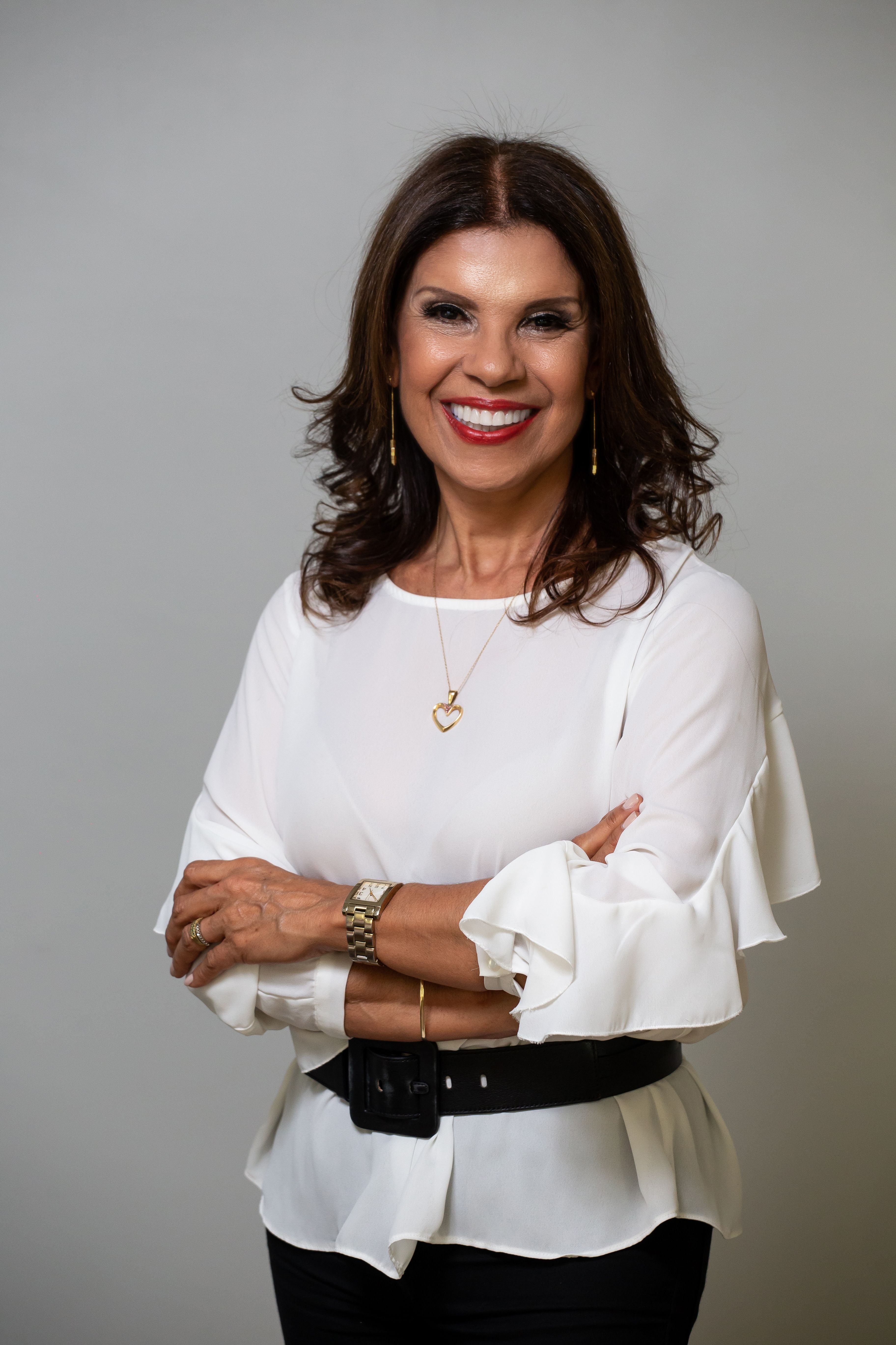 Representante da Empresa - A DRAGON - Transformação & Prosperidade Empresarial é orientada pelas seguintes definições estratégicas:
CORE BUSINESS
Transformação & Prosperidade Empresarial
PROPÓSITO
Impactar no desenvolvimento social.
MISSÃO
Promover a transformação e a prosperidade empresarial com abordagem sistêmica, técnica e comportamental, focando o desenvolvimento social.
VISÃO DE FUTURO
Deixar como legado para futuras gerações, uma sociedade mais desenvolvida, justa e com melhor qualidade de vida. 